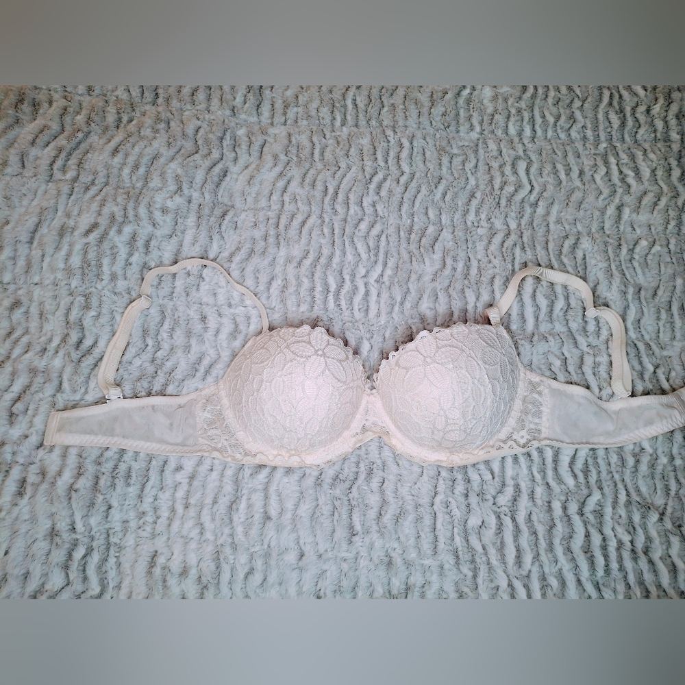 PINK Victoria's Secret White Lace Pushup